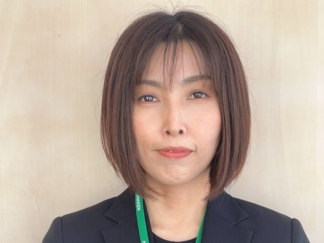 梅垣　典子